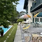 Maison Cuevas 4* 比亚里茨