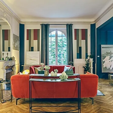 Maison Cuevas بيت ضيافة بياريتز